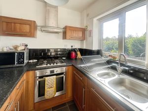 Kitchen- click for photo gallery